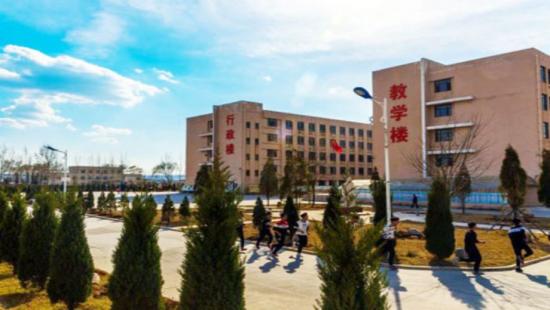 晋城市华洋职业中学校